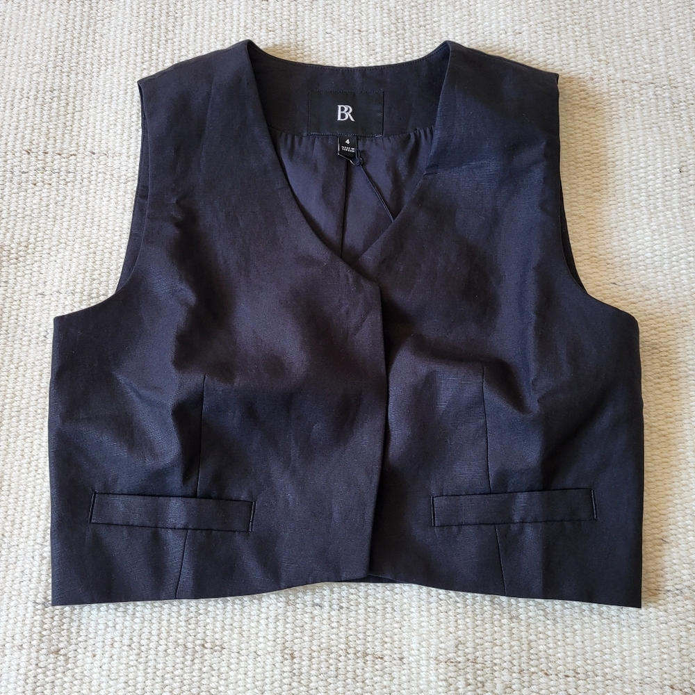 NWT Banana Republic Lyocell & Linen Cropped Vest in Black Size 4